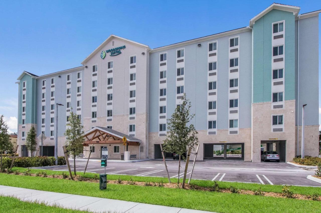 Woodspring Suites Doral Miami Airport Exterior photo