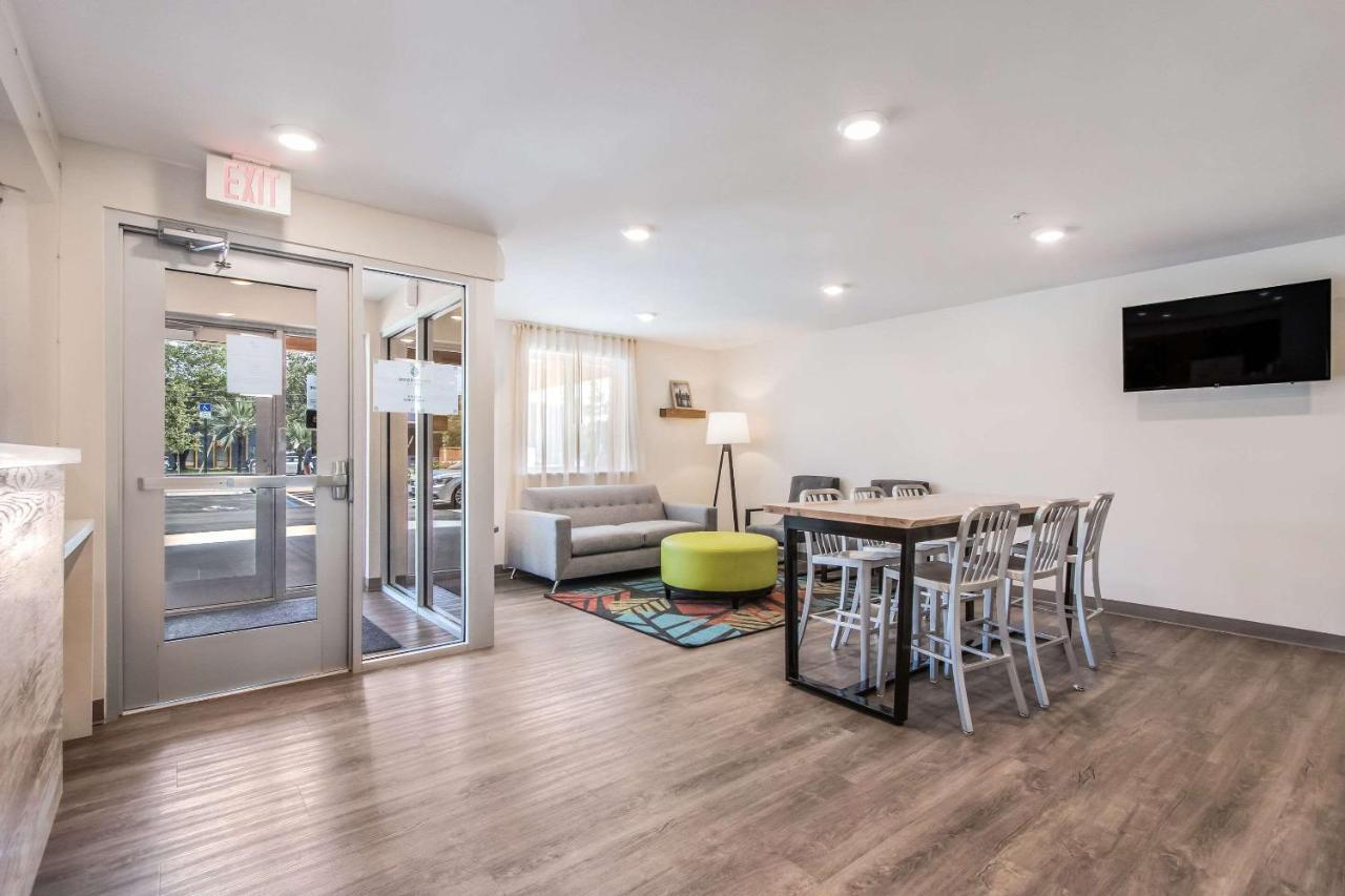 Woodspring Suites Doral Miami Airport Exterior photo