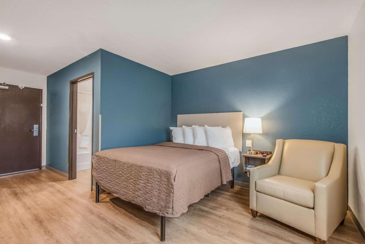 Woodspring Suites Doral Miami Airport Exterior photo