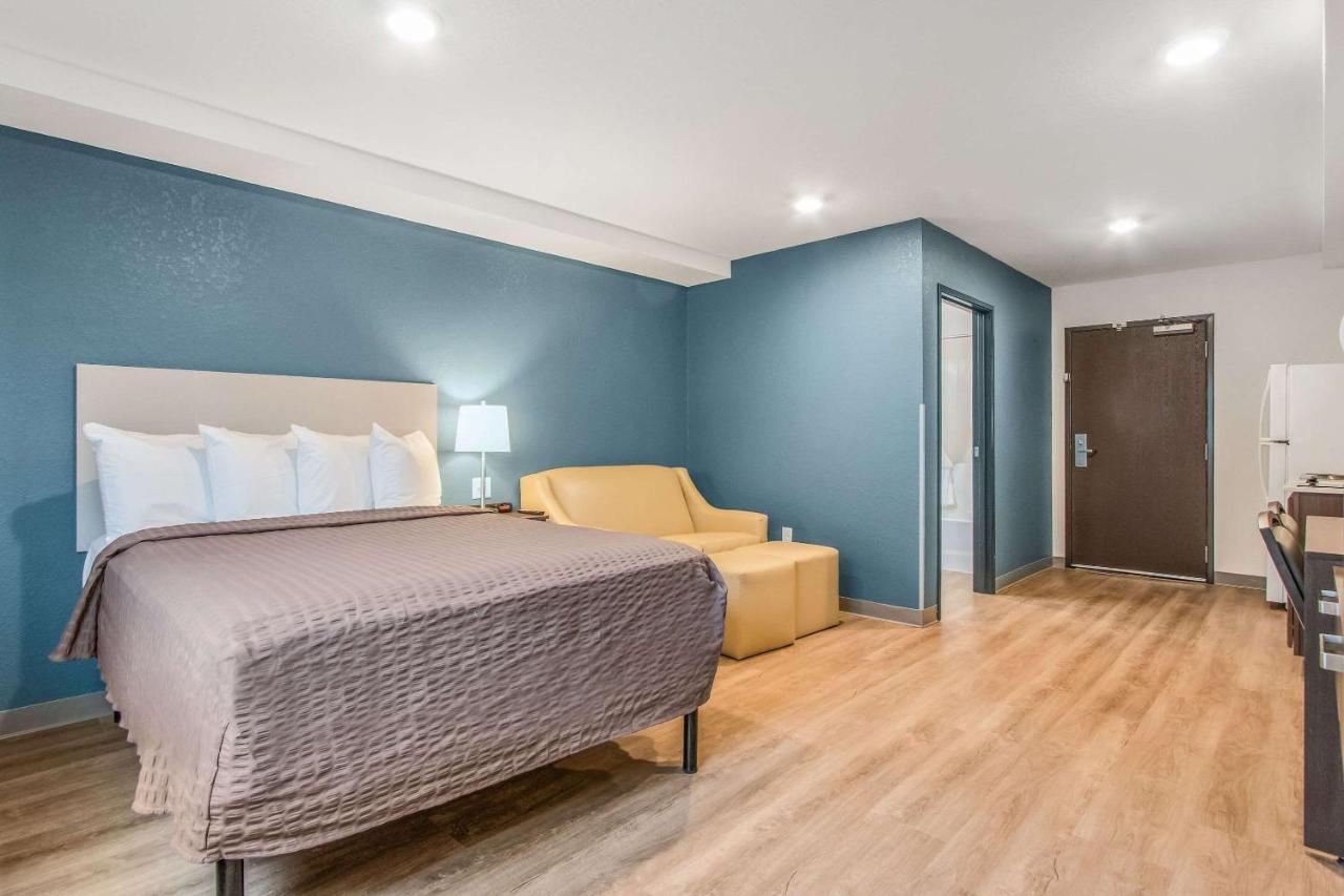 Woodspring Suites Doral Miami Airport Exterior photo