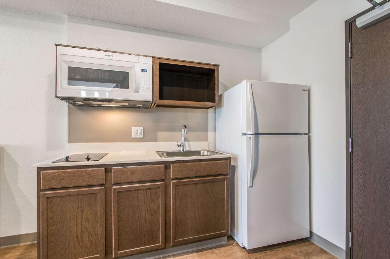 Woodspring Suites Doral Miami Airport Exterior photo