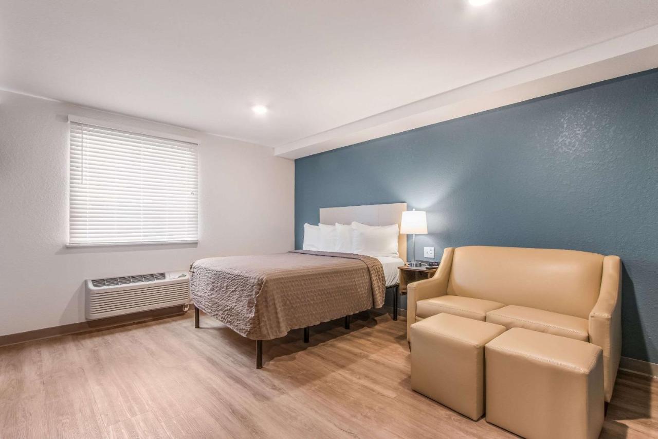Woodspring Suites Doral Miami Airport Exterior photo