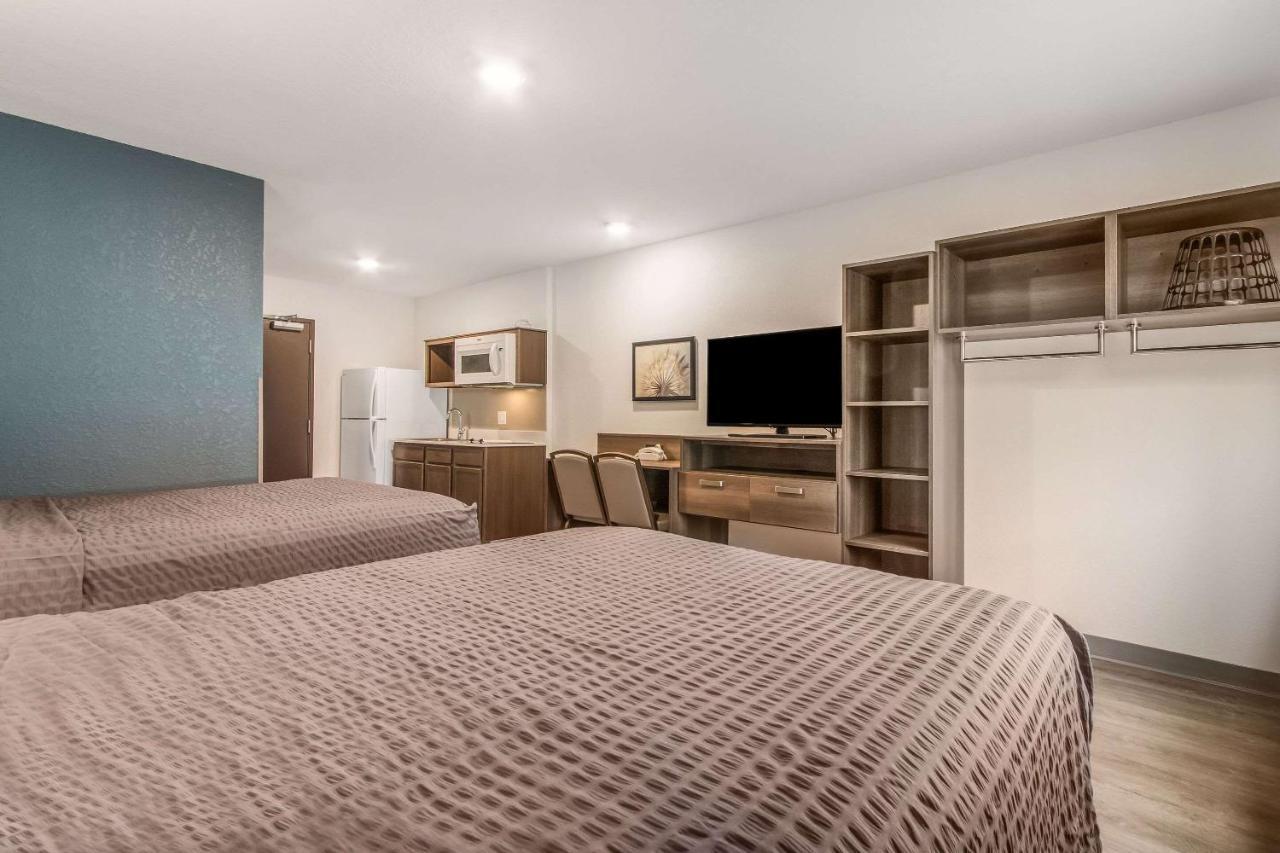 Woodspring Suites Doral Miami Airport Exterior photo